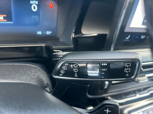 Used 2023 Lincoln Corsair Reserve w/ Jet Appearance Package image 33