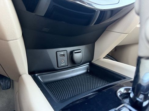 Used 2014 Nissan Rogue SL w/ SL Premium Package image 19