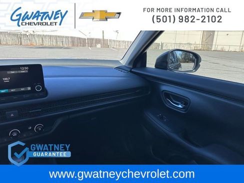 Used 2025 Honda HR-V LX image 25