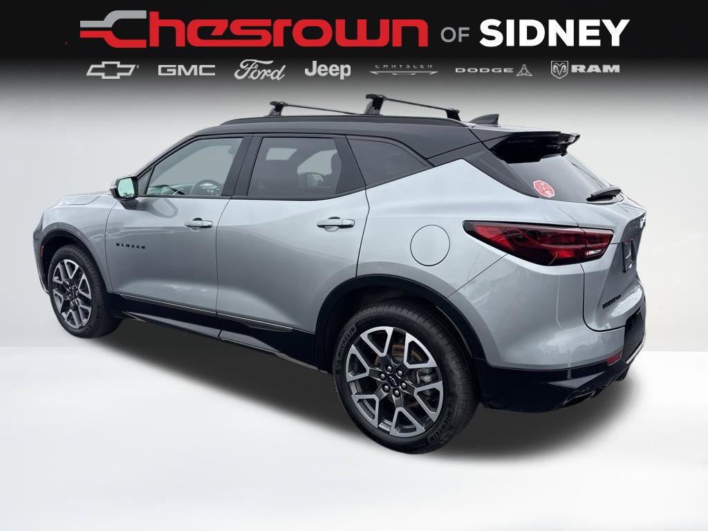 Used 2023 Chevrolet Blazer RS w/ Driver Confidence II Package AWD/4WD image 3