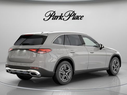 Used 2026 Mercedes-Benz GLC 300 4MATIC image 21