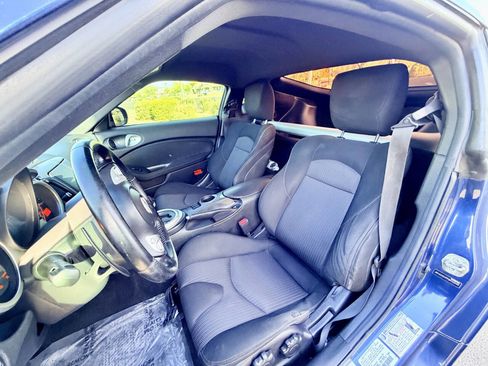 Used 2015 Nissan 370Z Coupe RWD image 10