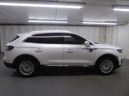 Used 2019 Lincoln Nautilus FWD image 8
