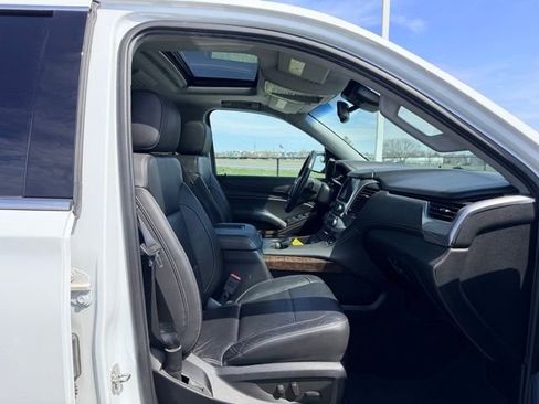 Used 2018 Chevrolet Tahoe LT w/ LT Signature Package image 10