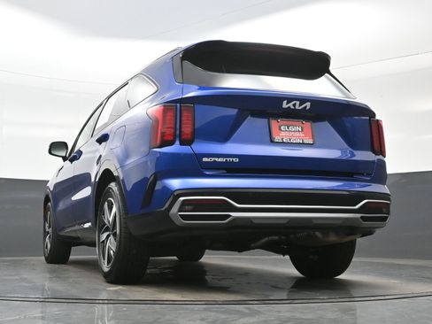 Used 2023 Kia Sorento S FWD image 32