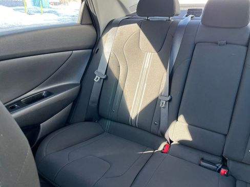 Used 2025 Hyundai Elantra SEL image 35