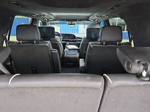 Used 2023 Cadillac Escalade V AWD/4WD image 10