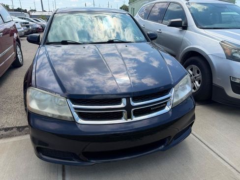 Used 2012 Dodge Avenger SXT FWD image 3