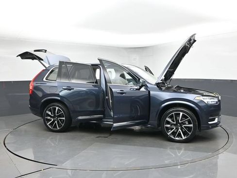 Used 2024 Volvo XC90 B5 Plus w/ Protection Package AWD/4WD image 47