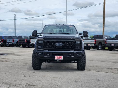 New 2026 Ford F450 Platinum w/ FX4 Off-Road Package AWD/4WD image 2