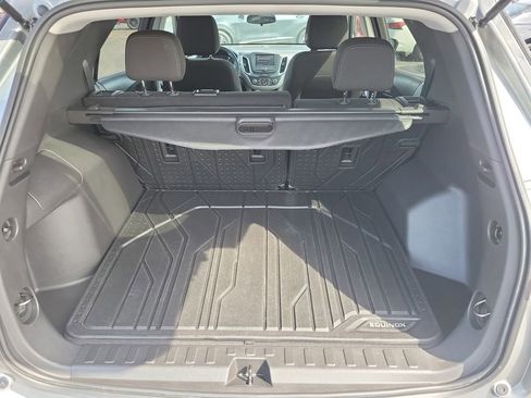 Certified 2023 Chevrolet Equinox LS w/ LS Convenience Package FWD image 10