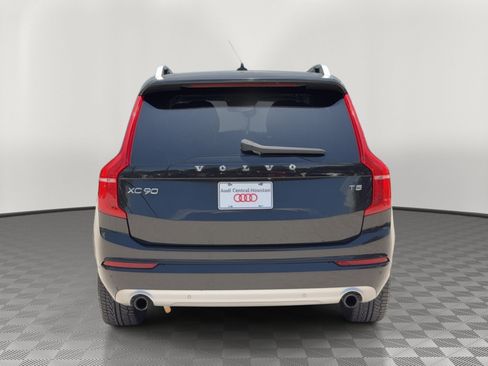 Used 2019 Volvo XC90 T5 Momentum FWD image 10