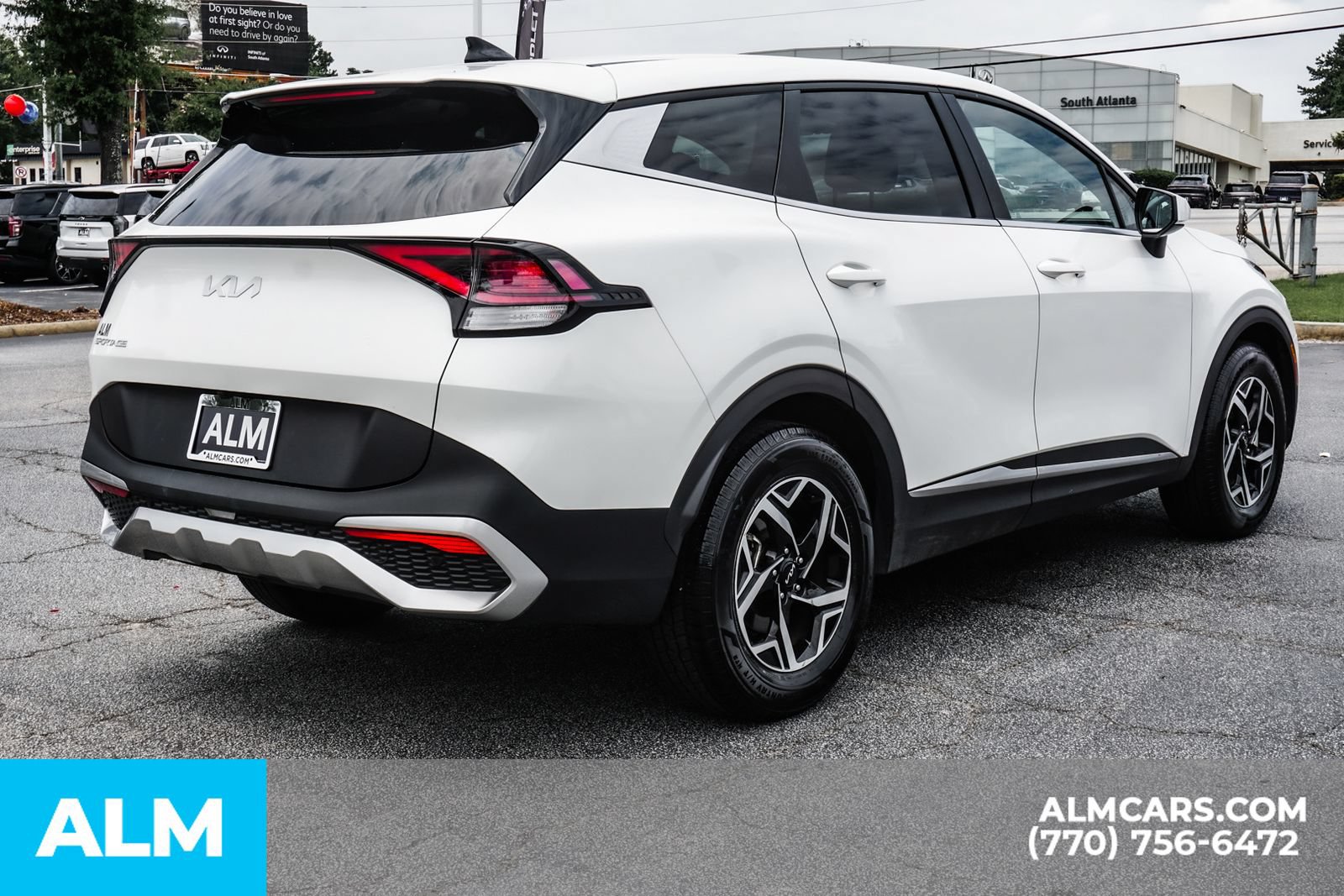 Used 2025 Kia Sportage LX FWD image 6