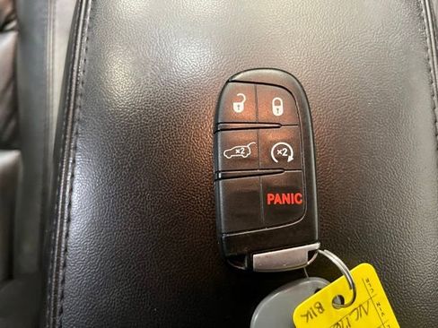 Used 2022 Jeep Grand Cherokee Limited image 29