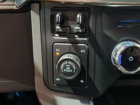 Used 2022 Ford F150 Lariat w/ Equipment Group 501A Mid AWD/4WD image 41