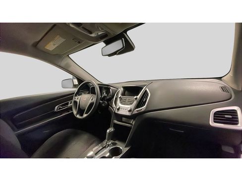 Used 2017 GMC Terrain SLE FWD image 17
