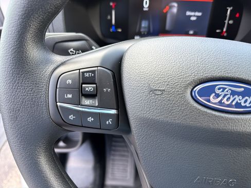 New 2026 Ford Transit 250 148 Medium Roof image 8