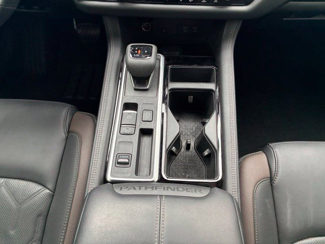 Certified 2026 Nissan Pathfinder Platinum FWD image 16
