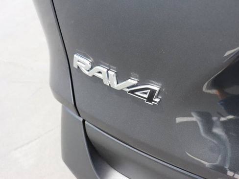 Used 2020 Toyota RAV4 LE w/ Carpet Mat Package FWD image 6