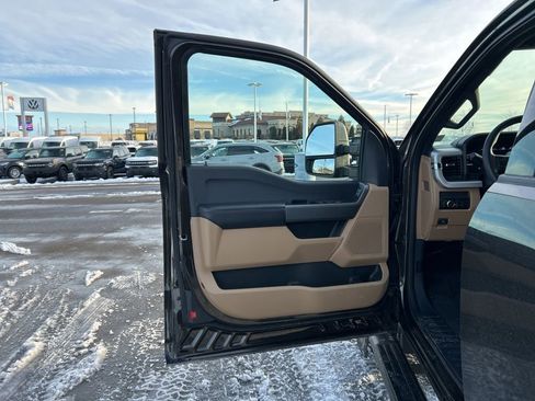 Used 2025 Ford F350 XLT image 14