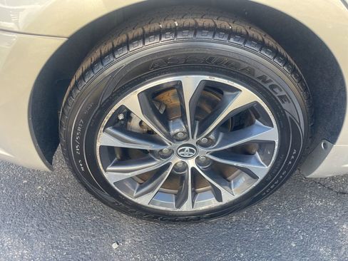 Used 2018 Toyota Avalon XLE Premium w/ Carpet Mat Package image 28