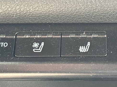 Used 2020 Lexus UX 250h w/ Premium Package AWD/4WD image 28