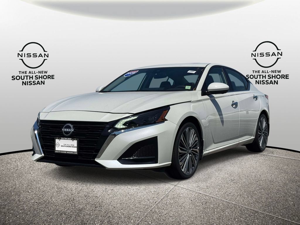Certified 2025 Nissan Altima 2.5 SL FWD image 4