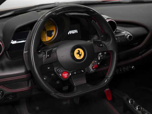 Used 2022 Ferrari F8 Tributo RWD image 41