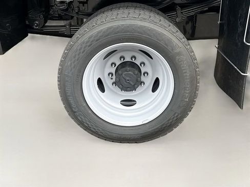 New 2026 Ford F550 4x4 Supercab Super Duty image 17