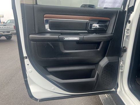 Used 2014 RAM 3500 Laramie w/ Cold Weather Group image 18