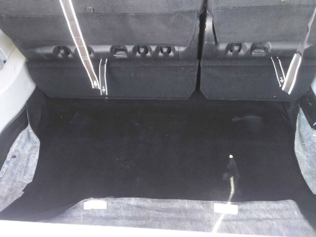 Used 2023 Chrysler Pacifica Touring-L FWD image 4