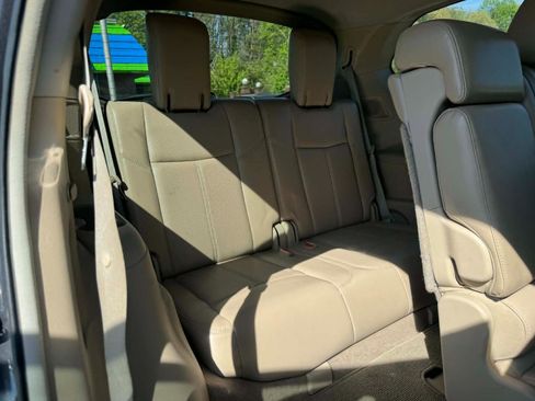 Used 2013 Nissan Pathfinder Platinum w/ Platinum Premium Pkg image 18