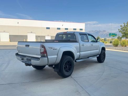 Used 2010 Toyota Tacoma 4x4 Double Cab V6 image 5