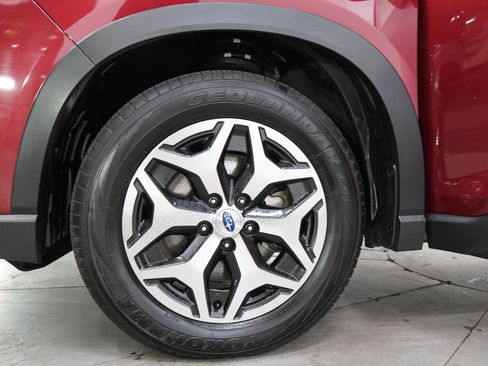 Used 2020 Subaru Forester Premium AWD/4WD image 30