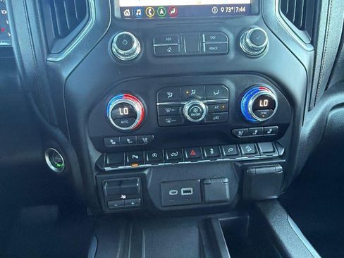 Used 2020 GMC Sierra 1500 AT4 w/ AT4 Premium Package AWD/4WD image 32