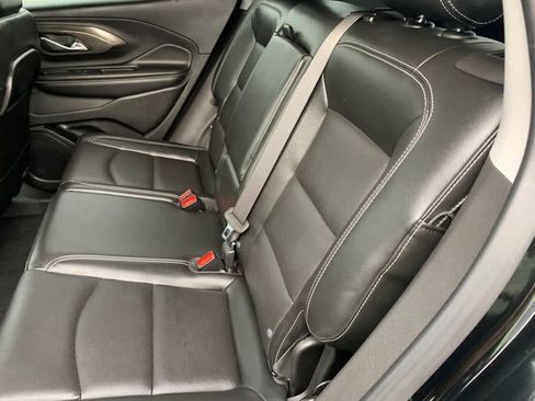 Used 2024 GMC Terrain SLT w/ Infotainment Package II image 23