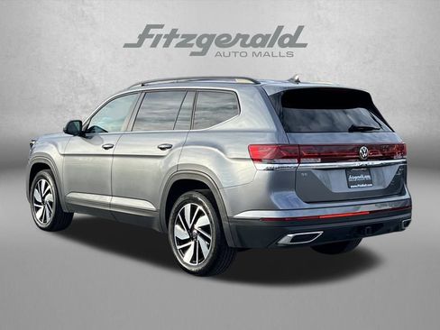 Used 2025 Volkswagen Atlas SE image 8
