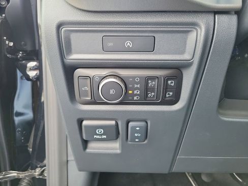 New 2025 Ford F150 Lariat w/ Equipment Group 501A Mid image 10