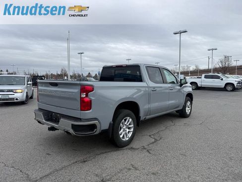 Used 2024 Chevrolet Silverado 1500 LT w/ Z71 Off-Road Package image 8