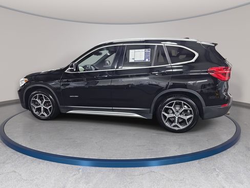 Used 2017 BMW X1 sDrive28i FWD image 8