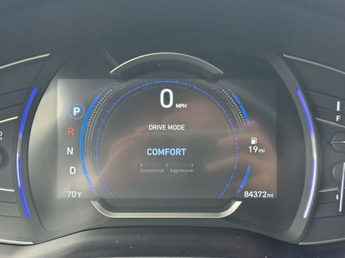 Used 2019 Hyundai Santa Fe Limited image 18