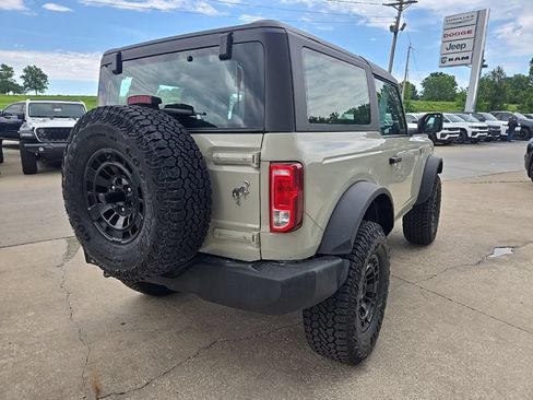 Used 2026 Ford Bronco 2-Door w/ Sasquatch Package AWD/4WD image 9