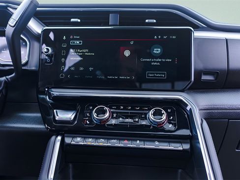 Used 2025 GMC Sierra 2500 Denali w/ Denali Reserve Package image 14