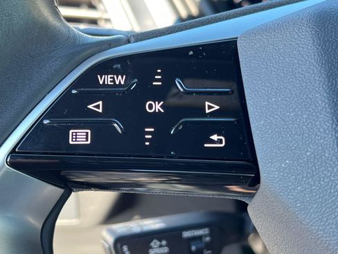 Used 2024 Audi Q4 e-tron Premium Plus image 25