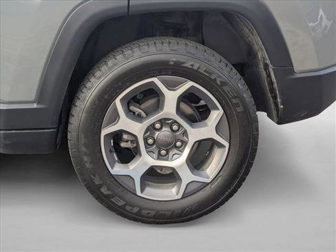 Used 2022 Jeep Compass Trailhawk w/ Trailhawk Elite Group image 24