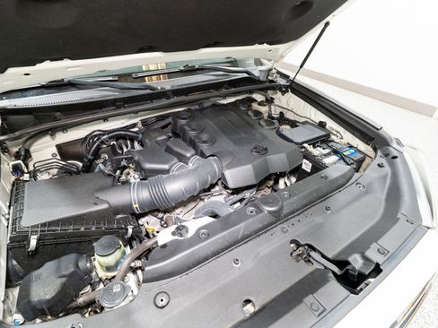 Used 2018 Toyota 4Runner Limited image 35