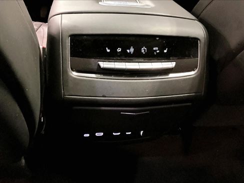 Used 2022 Cadillac Escalade Sport Platinum AWD/4WD image 32