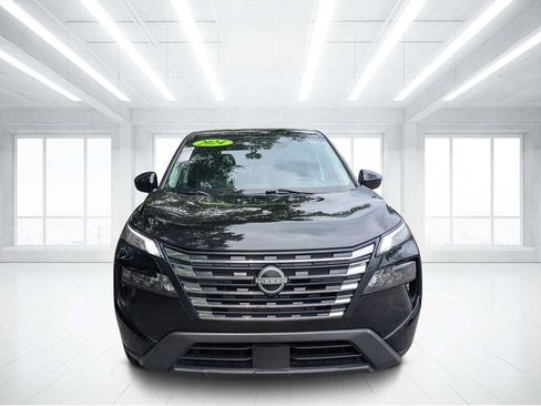 Used 2024 Nissan Rogue SV FWD image 8