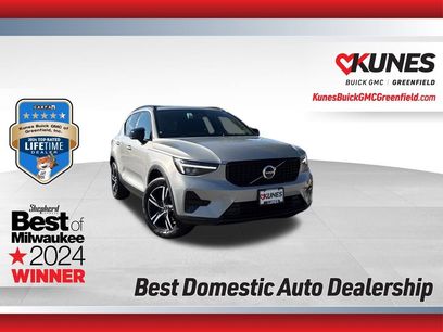 Used 2024 Volvo XC40 B5 Core