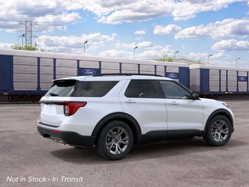 New 2027 Ford Explorer Active AWD/4WD image 6